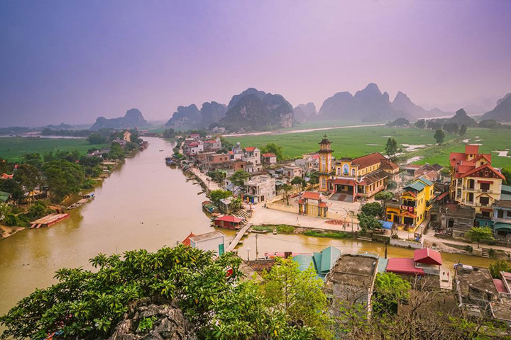 Van Long nature reserve Kenh ga floating village day tour