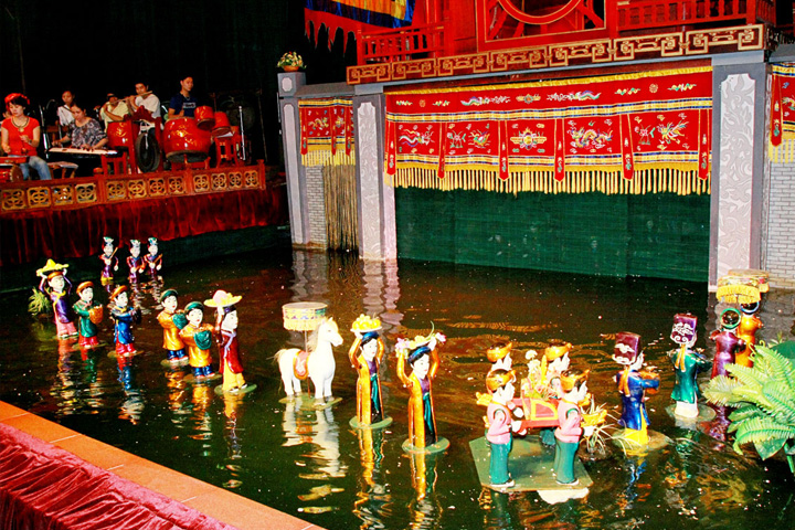 Hanoi city tour Vietnam water puppet show