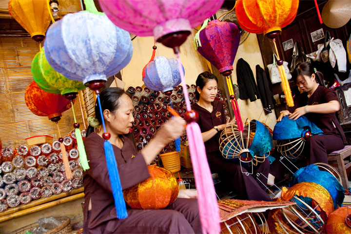 Hoi An handicraft workshop Vietnam