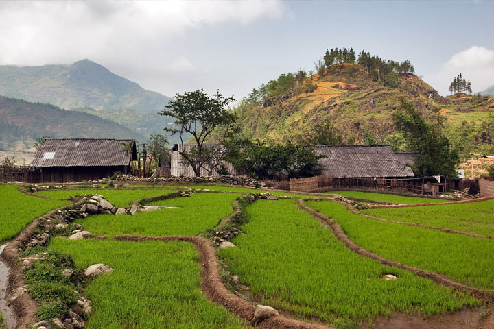 Ta Phin village trekking tour