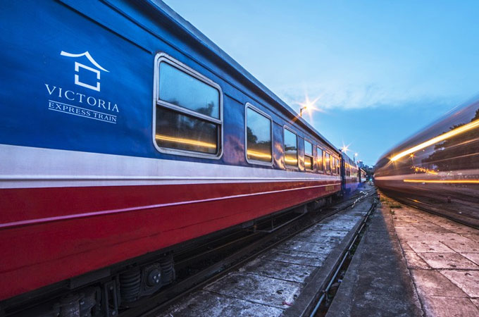 victoria train sapa hanoi