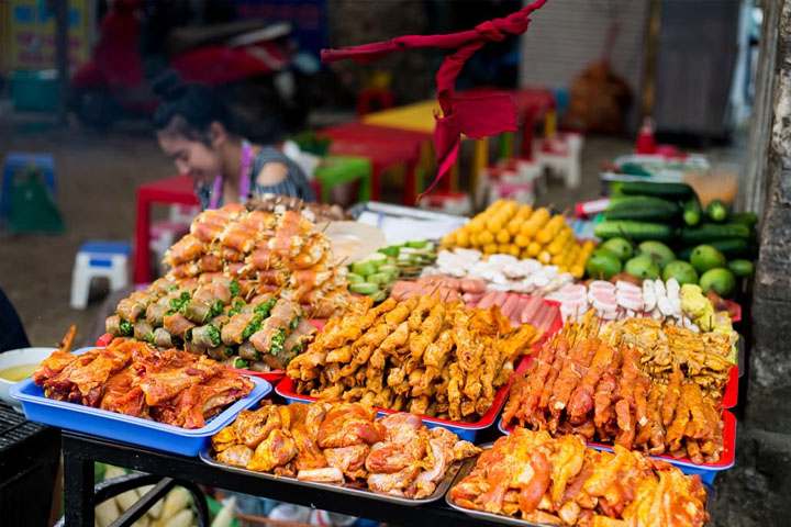 Food in Bac Ha marketi Sapa