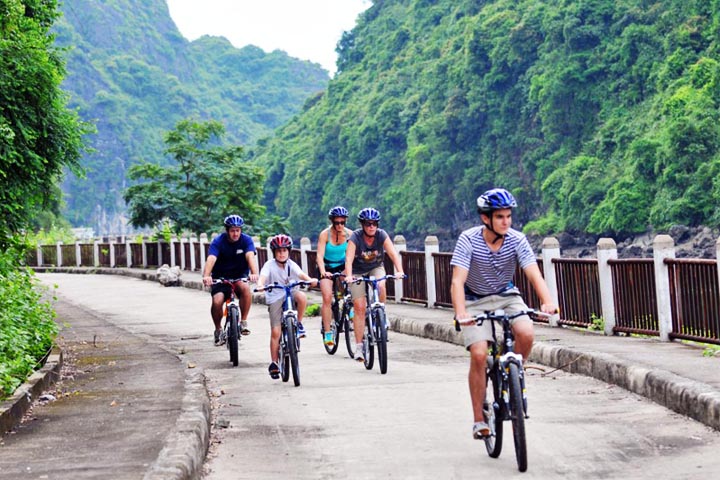 Cat Ba island biking