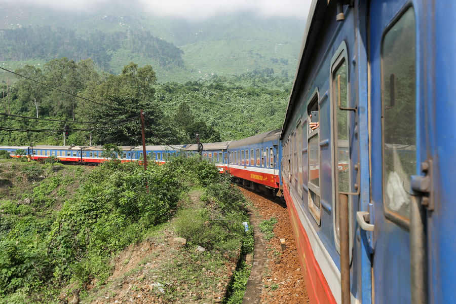 Train from Yen Vien Station to Halong Station